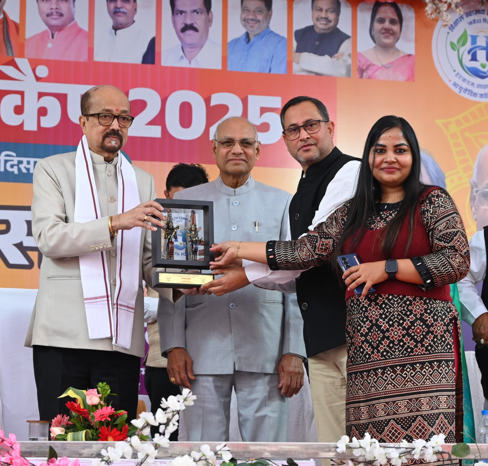 स्वास्थ्य शिविर सेवा सामाजिक उत्तरदायित्व की मिसाल है - डेका