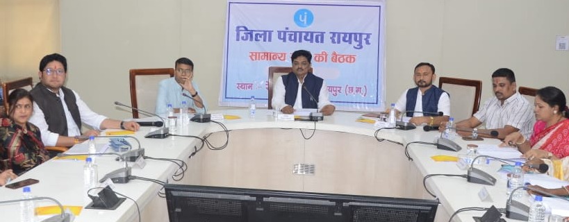 सभी अस्पतालों में फीस लिस्ट प्रदर्शित करें अस्पताल परिसर में ही आयुष्मान कार्ड बनाया जाए: अग्रवाल