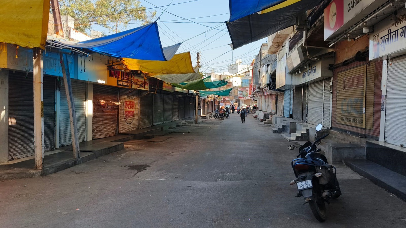 दुर्ग में पहिए थमे, बाजार बंद