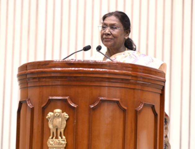 कर्नाटक: चित्रदुर्ग में बस में आग लगने से 9 की मौत, राष्ट्रपति मुर्मू ने जताया दुख