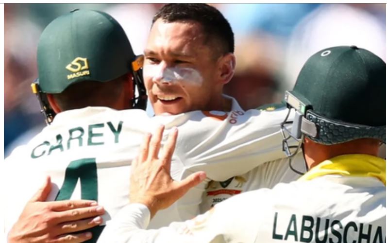 मेलबर्न टेस्ट: पहले दिन गिरे 20 विकेट, इंग्लैंड की पहली पारी 110 रन पर सिमटी 