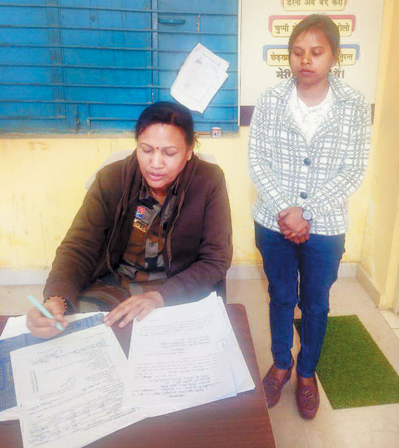 सोशल मीडिया पर आपत्तिजनक टिप्पणी का आरोप, इंफ्लुएंसर आकांक्षा टोप्पो गिरफ्तार