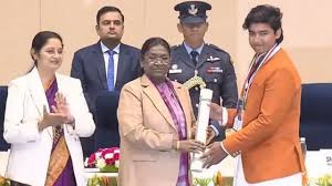 वैभव सूर्यवंशी को शानदार बल्लेबाज़ी के लिए मिला यह पुरस्कार