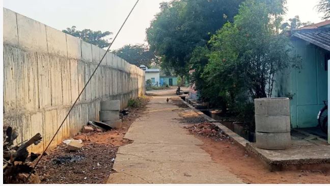 तमिलनाडु: निजी ज़मीन पर बनी 220 फीट लंबी दीवार को 'छुआछूत' से जोड़ने का विवाद - ग्राउंड रिपोर्ट