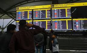 घने कोहरे के कारण कई उड़ानें प्रभावित, दिल्ली एयरपोर्ट ने जारी की एडवाइज़री