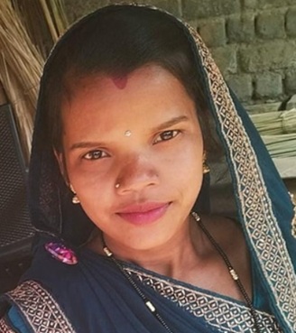 कोबरा ने तीन बार डसा गर्भवती महिला को, अस्पताल ले जाते मौत