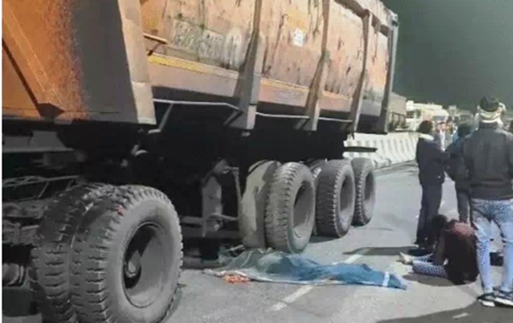 तेज रफ्तार ट्रेलर ने मजदूर को रौंदा, हाईवे पर चक्काजाम