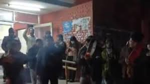 उमर खालिद फैसला: जेएनयू छात्रों ने मोदी, शाह के खिलाफ विवादास्पद नारे लगाए