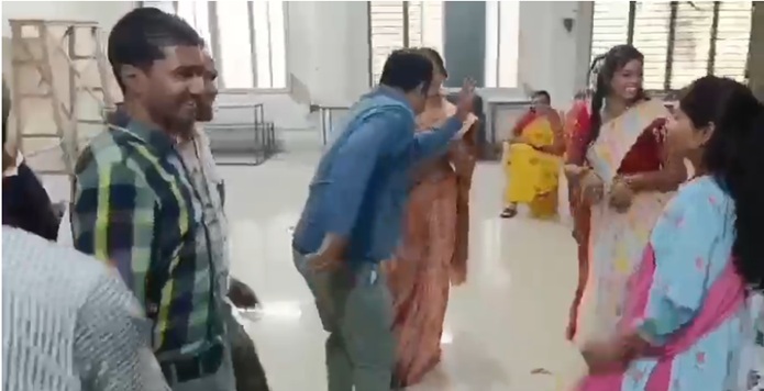 आदर्श आईटीआई में छात्रों को छुट्टी देकर ‘न्यू ईयर पार्टी’ शिक्षकों के डांस का वीडियो वायरल