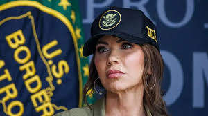 अमेरिका: आईसीई एजेंट ने एक महिला को मारी गोली