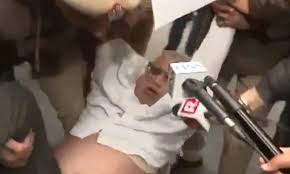 टीएमसी सांसद महुआ मोइत्रा और डेरेक ओ ब्रायन हिरासत में, गृह मंत्रालय के बाहर कर रहे थे प्रदर्शन