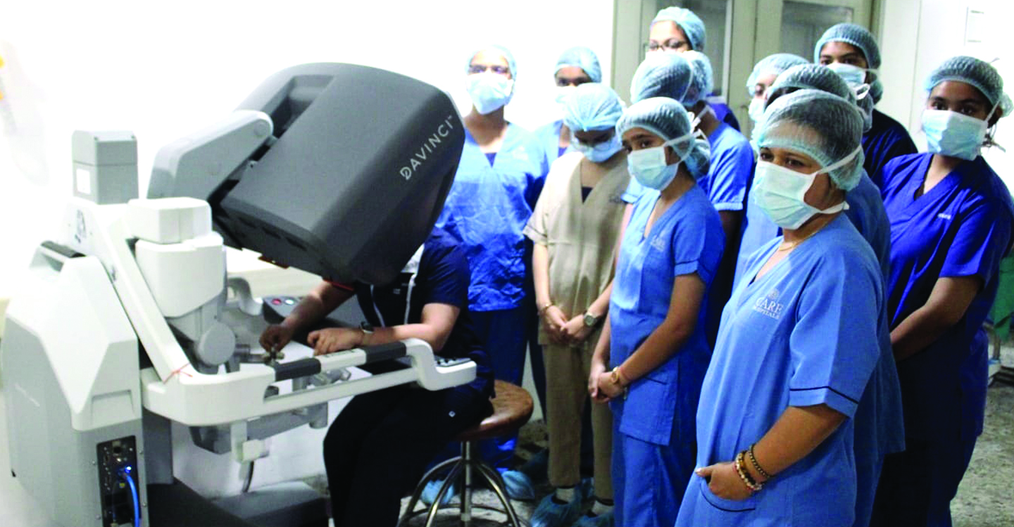 रोबोटिक-सहायता प्राप्त सर्जरी में प्रगति समझाकर वास्तविक अनुभव प्रदान किया रामकृष्ण केयर ने