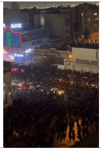 ईरान में इंटरनेट ब्लैकआउट जारी, तेहरान की चेतावनी के बाद हाई अलर्ट पर इजरायल 