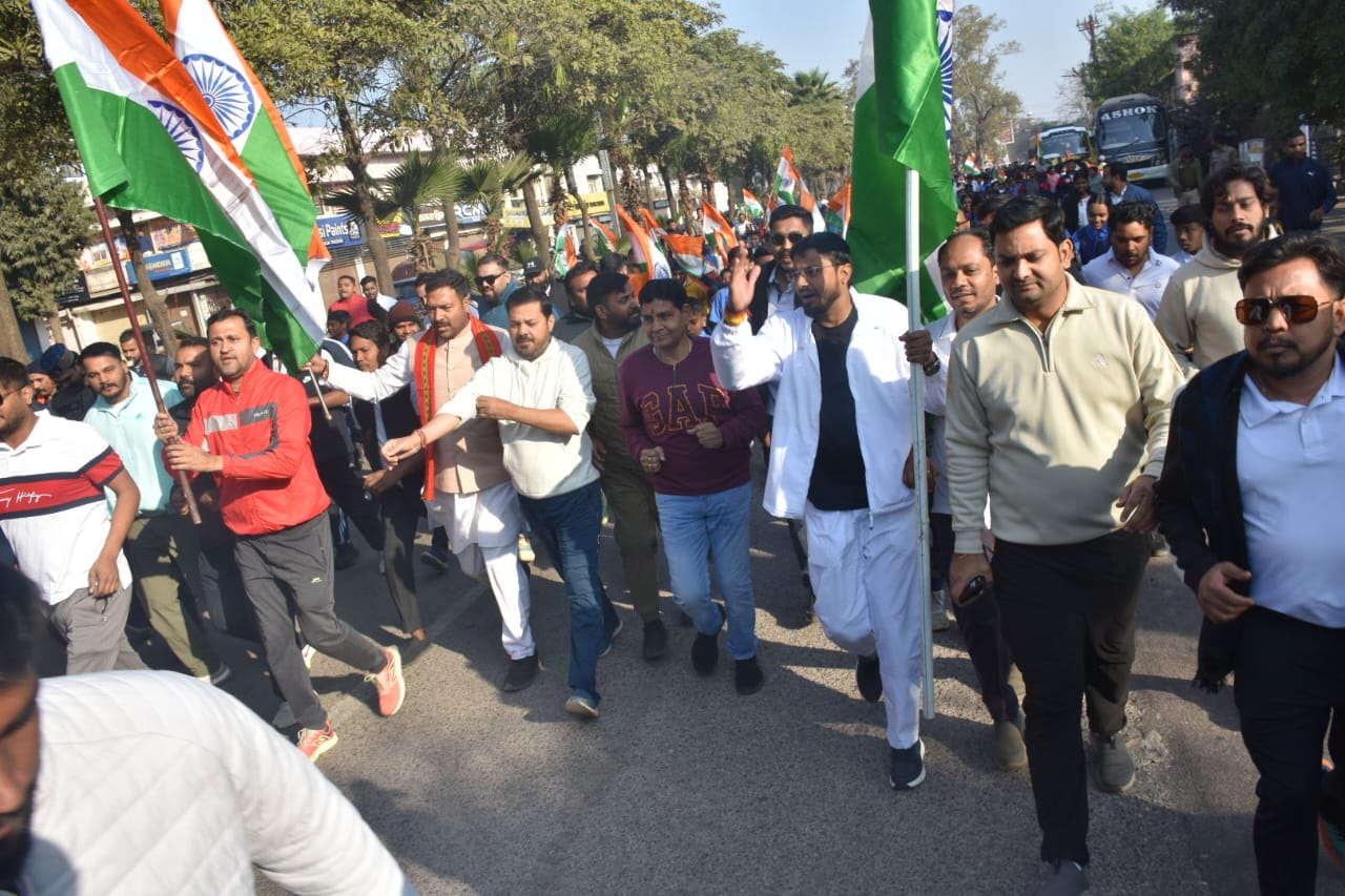 स्वदेशी संकल्प यात्रा निकाली