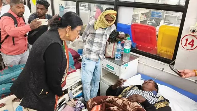 धान बेचने के नए नियमों की मार बिचौलियों पर नहीं, छोटे किसानों पर पड़ रही