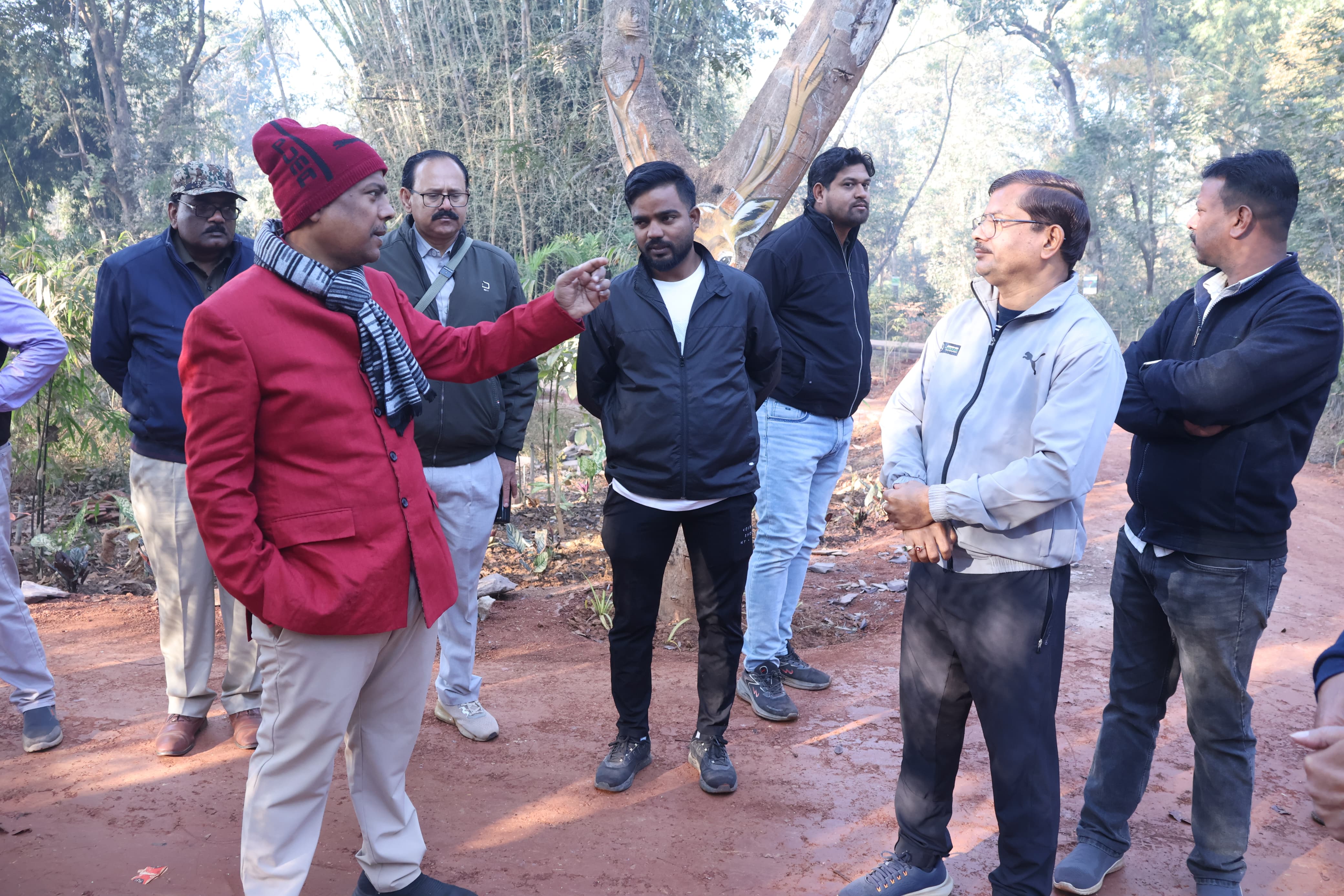 बस्तरवासियों को जल्द मिलेगी जनजातीय गौरव वाटिका