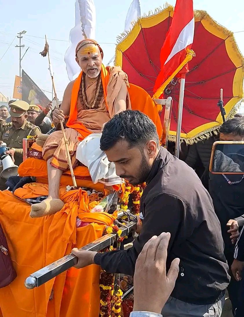  अविमुक्तेश्वरानंद के शंकराचार्य होने पर आख़िर क्या है विवाद?