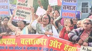 पटना नीट छात्रा केस: एफ़एसएल रिपोर्ट में सामने आई ये बात, दो पुलिस अधिकारी निलंबित