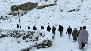 अफ़ग़ानिस्तान में भारी बर्फ़बारी, कम से कम 61 लोगों की मौत