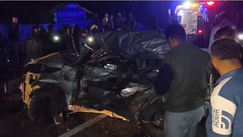 केशकाल सड़क हादसा, कार चालक डॉक्टर की मौत