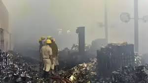 कोलकाता के दो गोदामों में लगी आग, कम से कम आठ लोगों की मौत