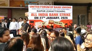 पांच दिन के कार्य सप्ताह की मांग को लेकर राष्ट्रव्यापी हड़ताल से बैंकिंग परिचालन प्रभावित