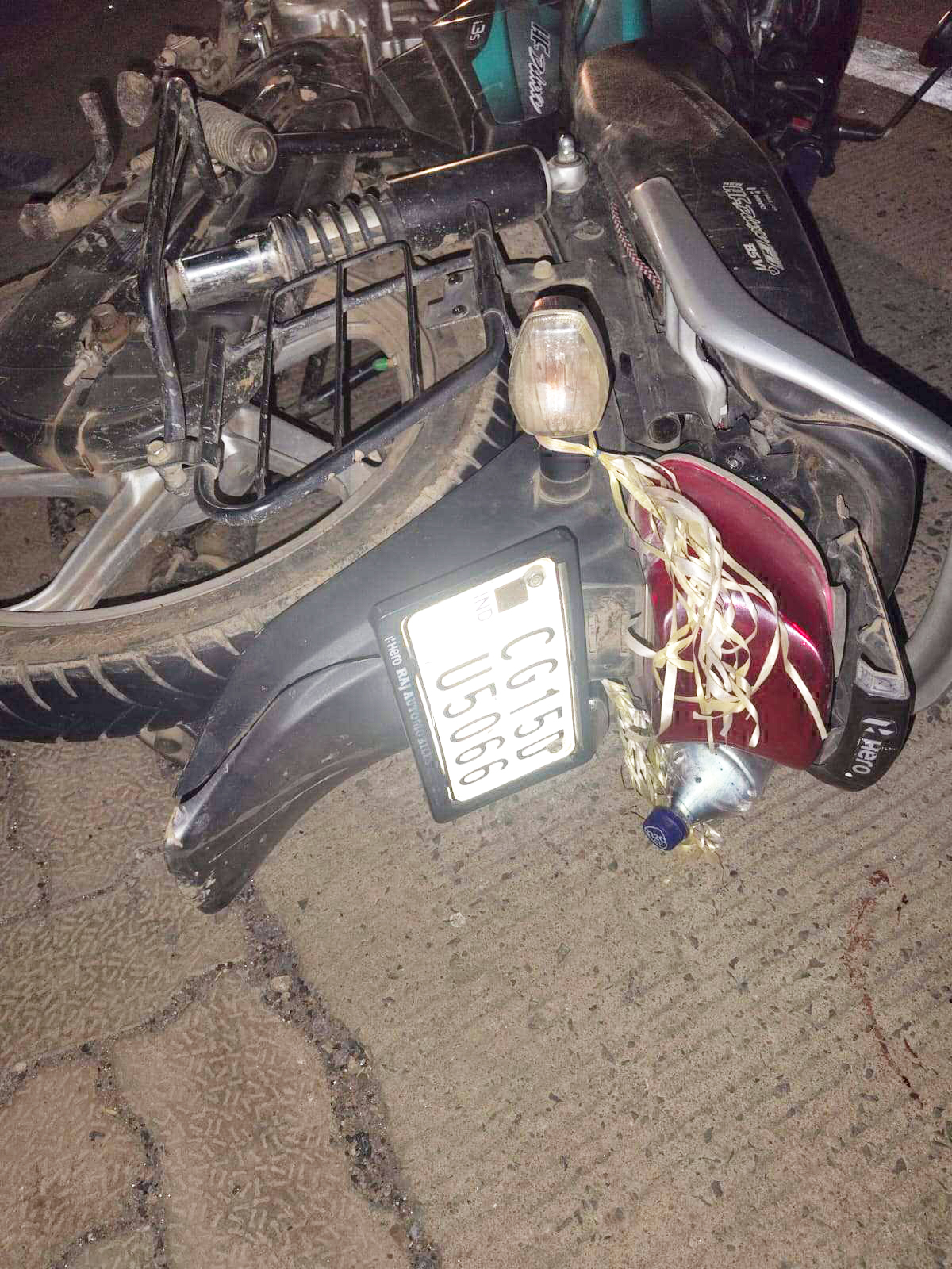 दो सडक़ हादसों में तीन युवकों की मौत