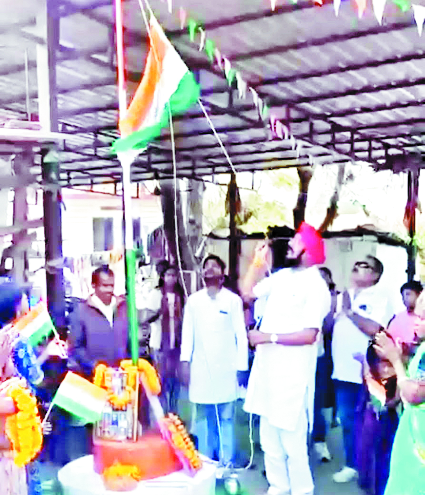 पूर्व विधायक जुनेजा ने गंगा कुष्ठ बस्ती,पंडरी स्कूल सहित अन्य क्षेत्रों में फहराया गणतंत्र दिवस पर तिरंगा