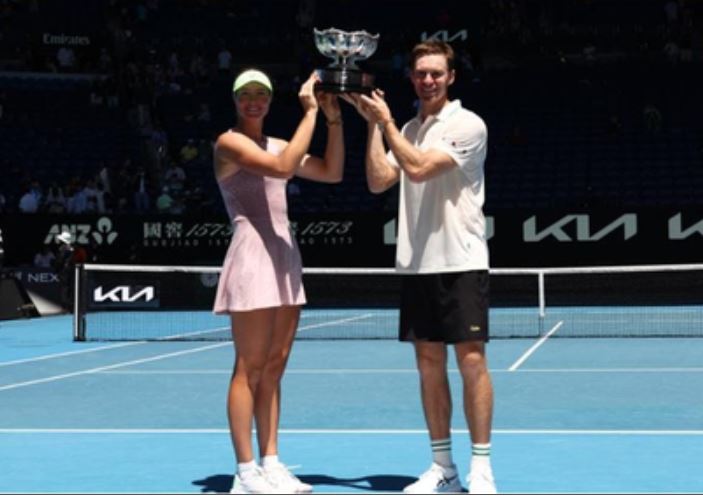 ऑस्ट्रेलियन ओपन: ओलिविया गैडेकी और जॉन पीयर्स ने जीता मिश्रित डबल्स का खिताब 