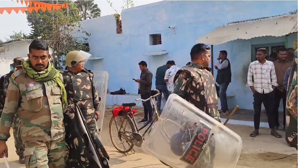 दो समुदाय में हिंसा, 3 गिरफ्तार