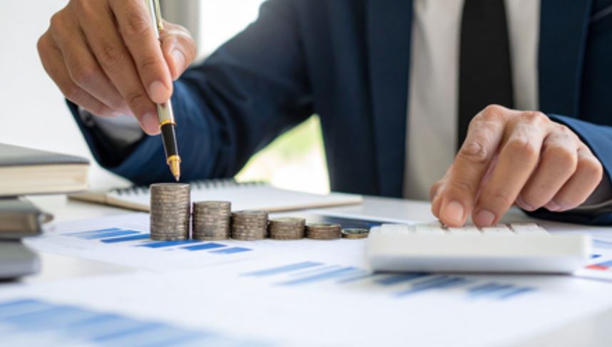 भारत-अमेरिका व्यापार समझौते से रुपया मजबूत, विदेशी निवेश बढ़ने की उम्मीद: रिपोर्ट 