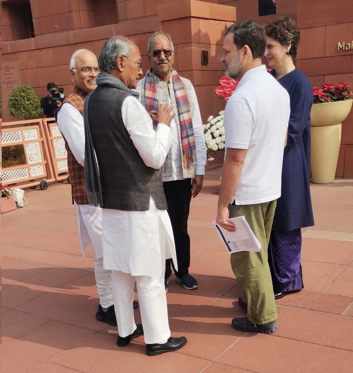 बृजमोहन की राहुल-प्रियंका से गुफ्तगू