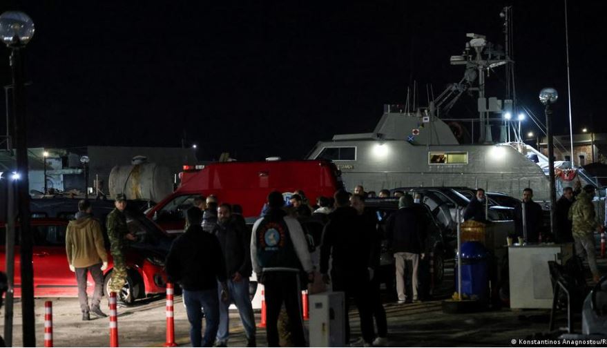 ग्रीस में कोस्ट गार्ड नाव और स्पीडबोट की टक्कर, 15 की मौत