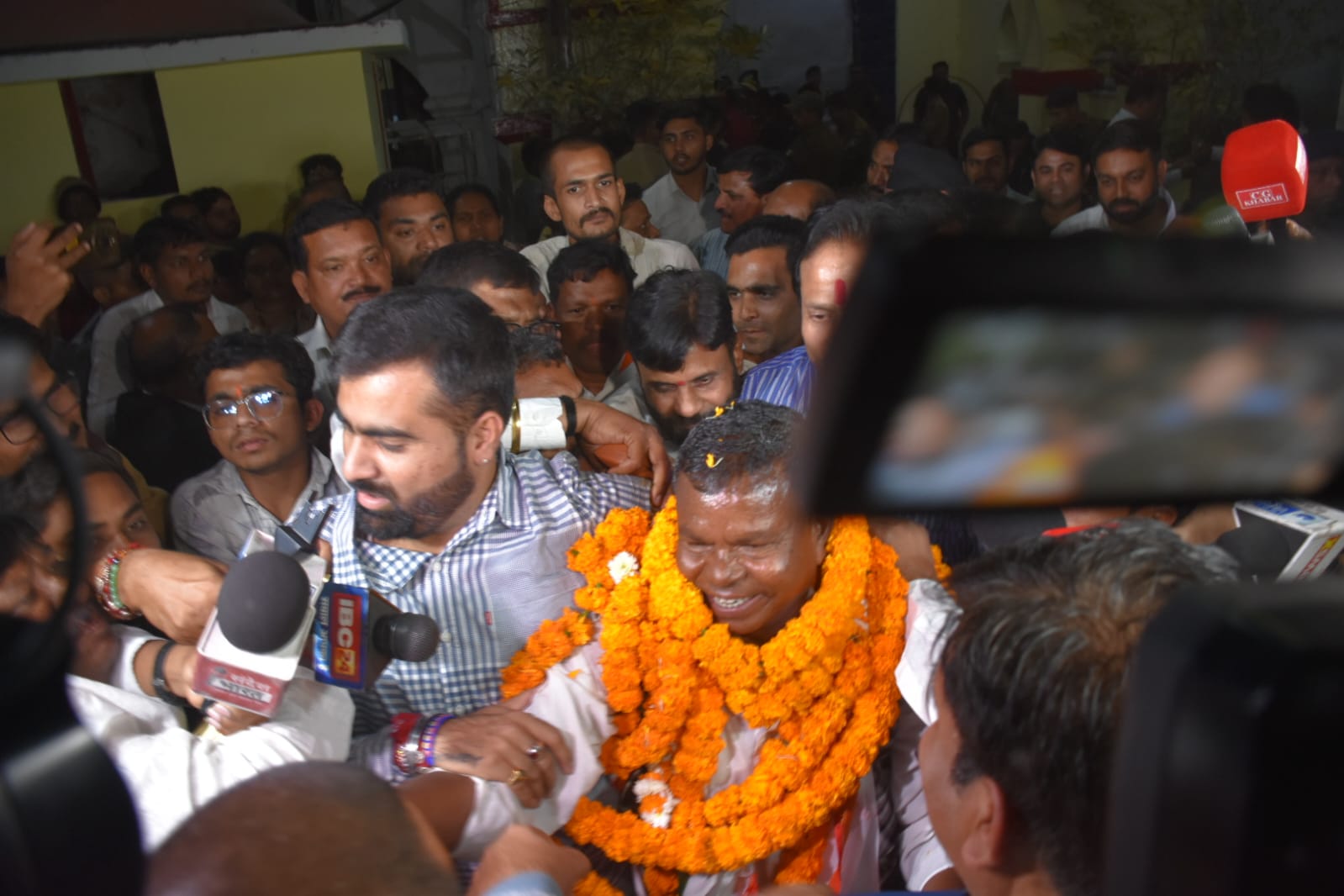 लखमा जेल से रिहा