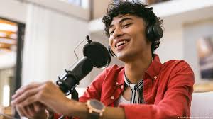 कंटेंट क्रिएशन को करियर बनाने में सरकार करेगी मदद