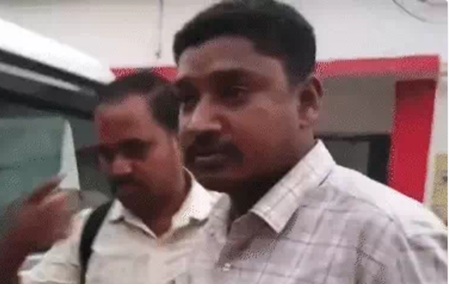 35 हजार की घूस लेते रंगेहाथ पकड़े गए अतिरिक्त तहसीलदार और पटवारी