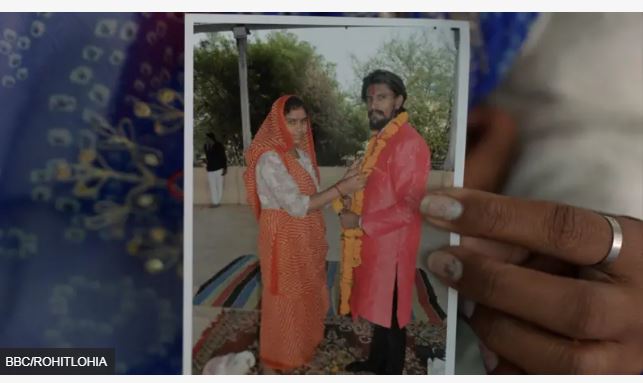 'तो आगे से कोई प्रेम विवाह करने की हिम्मत नहीं करेगा' बायकॉट का फ़रमान वायरल होने के बाद क्या हैं गांव के हालात