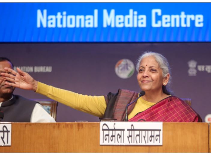 नए इनकम टैक्स नियमों और फॉर्म्स पर सरकार ने लोगों से मांगे सुझाव