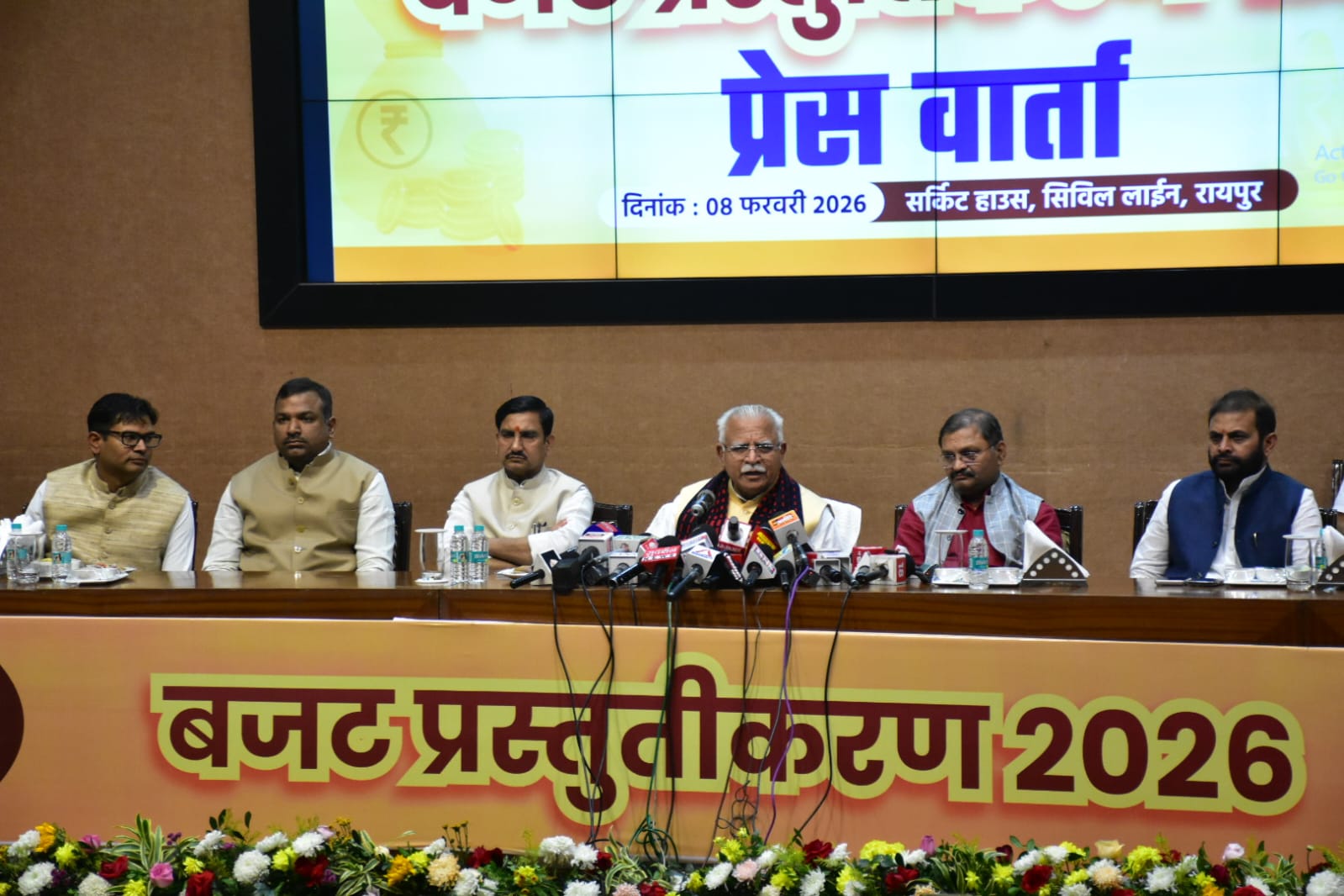 छत्तीसगढ़ में 5 मेडिकल हब, रायपुर एयरपोर्ट में कृषि कार्गों- खट्टर 