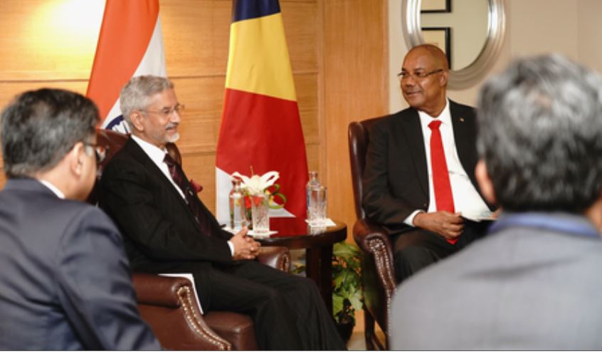 भारत के विदेश मंत्री एस जयशंकर ने सेशेल्स के राष्ट्रपति से की मुलाकात
