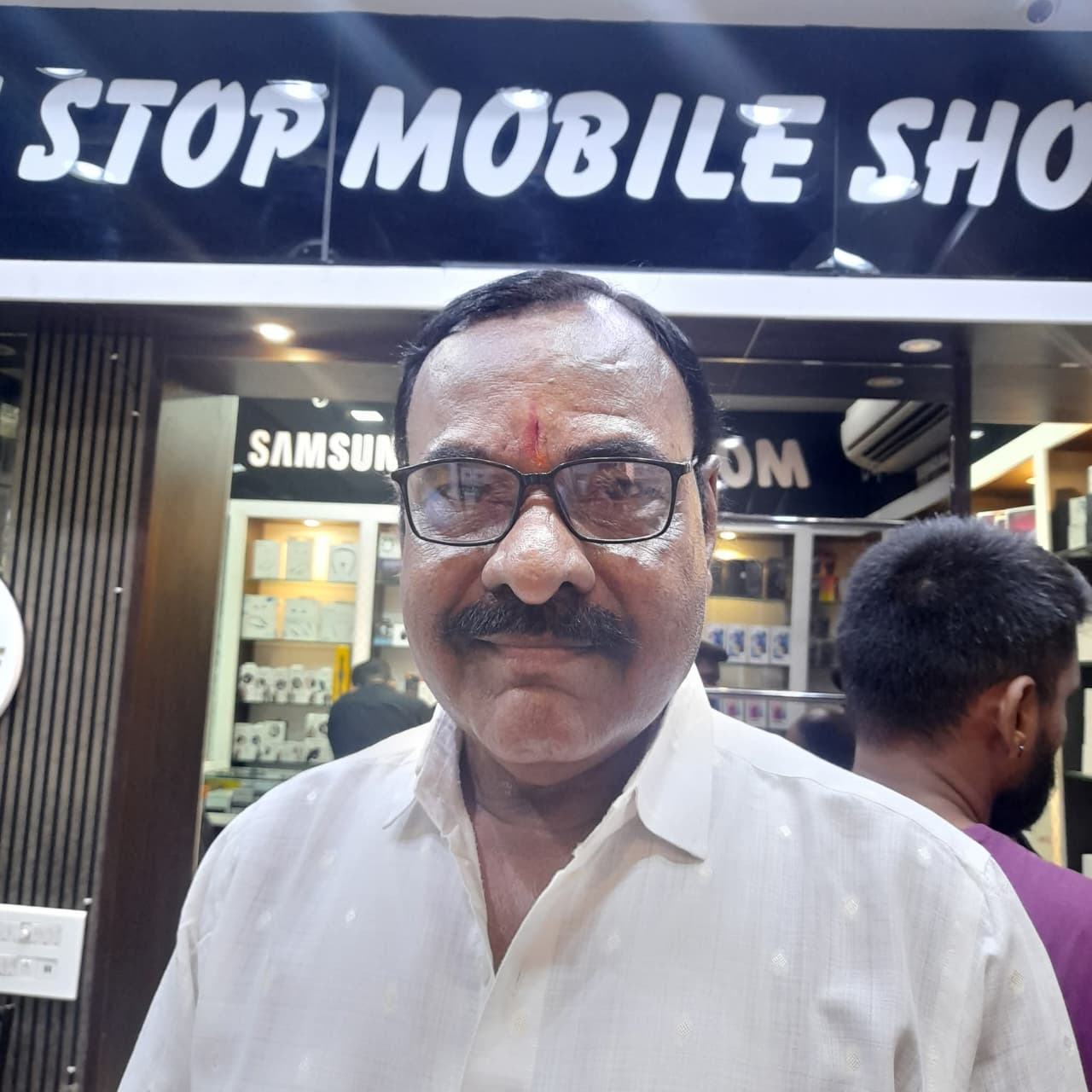 सुरेश सिंह ठाकुर का निधन