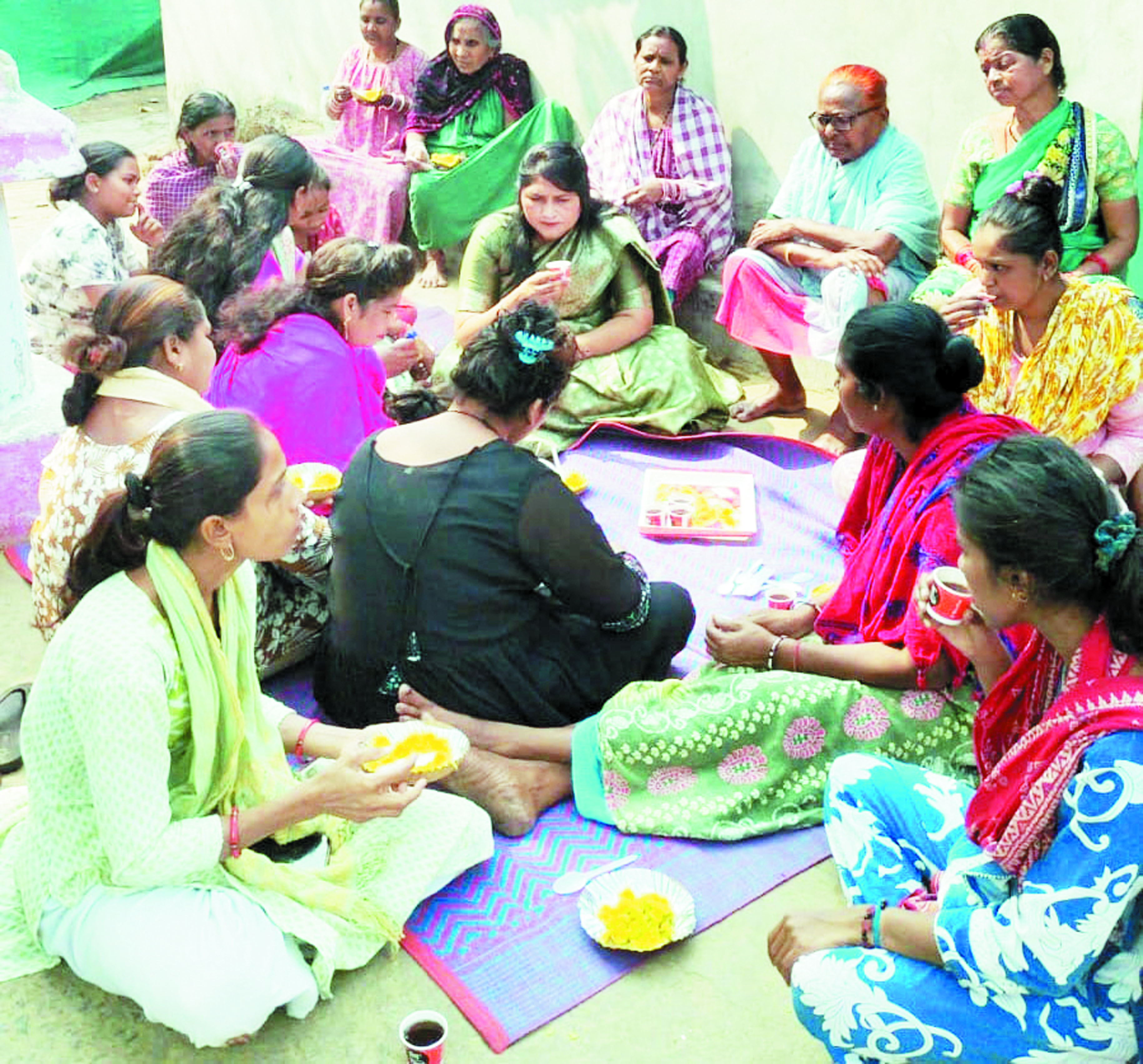 झुग्गी बस्तियों में कन्या विवाह योजना पर महिलाओं ने सीएम साय को देश में नंबर वन बताया-सावित्री