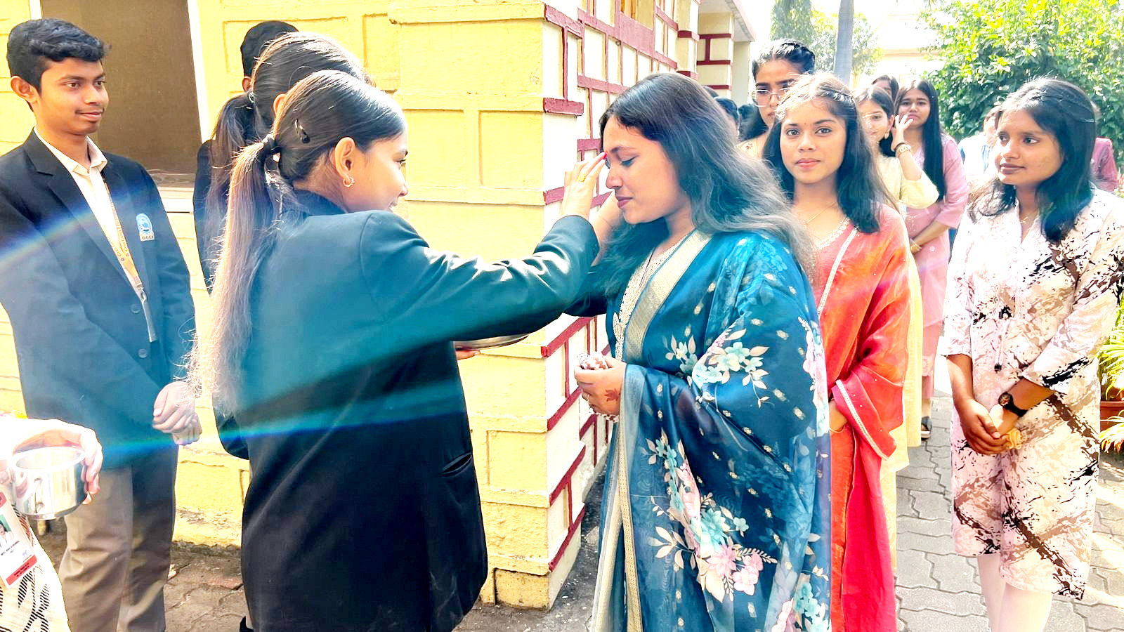 बारहवीं के विद्यार्थियों के उज्जवल परिणाम और सुखद भविष्य हेतु ज्ञान गंगा में आशीर्वाद समारोह