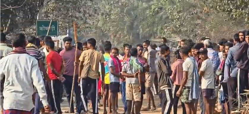 देखें VIDEO' S : मक्का प्रोसेसिंग प्लांट में तोडफ़ोड़, हालात काबू में