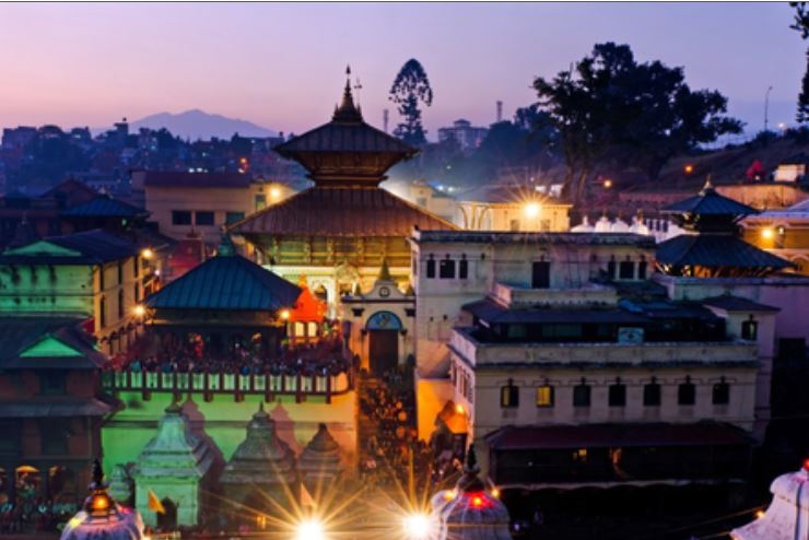 महाशिवरात्रि : नेपाल के पशुपतिनाथ मंदिर में भक्तों का बड़ी संख्या में आगमन, आस्था का अद्भुत नजारा