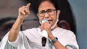 ममता ने निर्वाचन आयोग को 'तुगलकी आयोग' बताया, मतदाता सूचियों में हेरफेर का आरोप लगाया