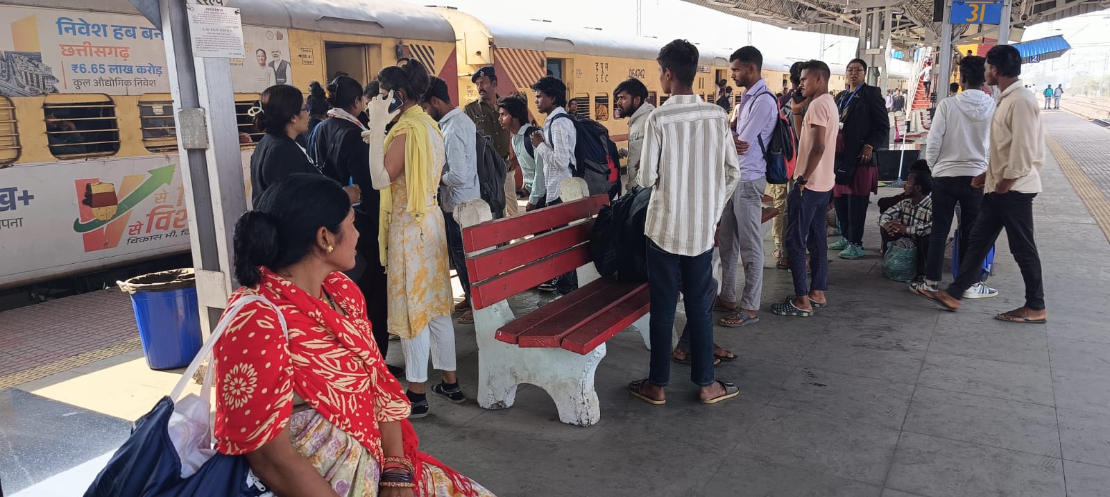 मार्च से पहले टिकट चेकिंग अभियान, उरकुरा में  177 बेटिकट पकड़ाए