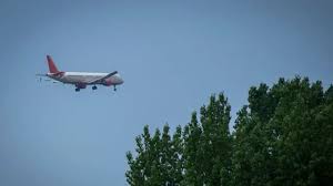 डीजीसीए ने हवाई टिकट रिफंड के नियमों में किए बदलाव, अब क्या सुविधा मिलेगी