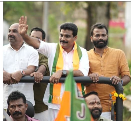 केरल चुनाव: मानालूर सीट पर दिग्गजों के बीच कड़ा मुकाबला 