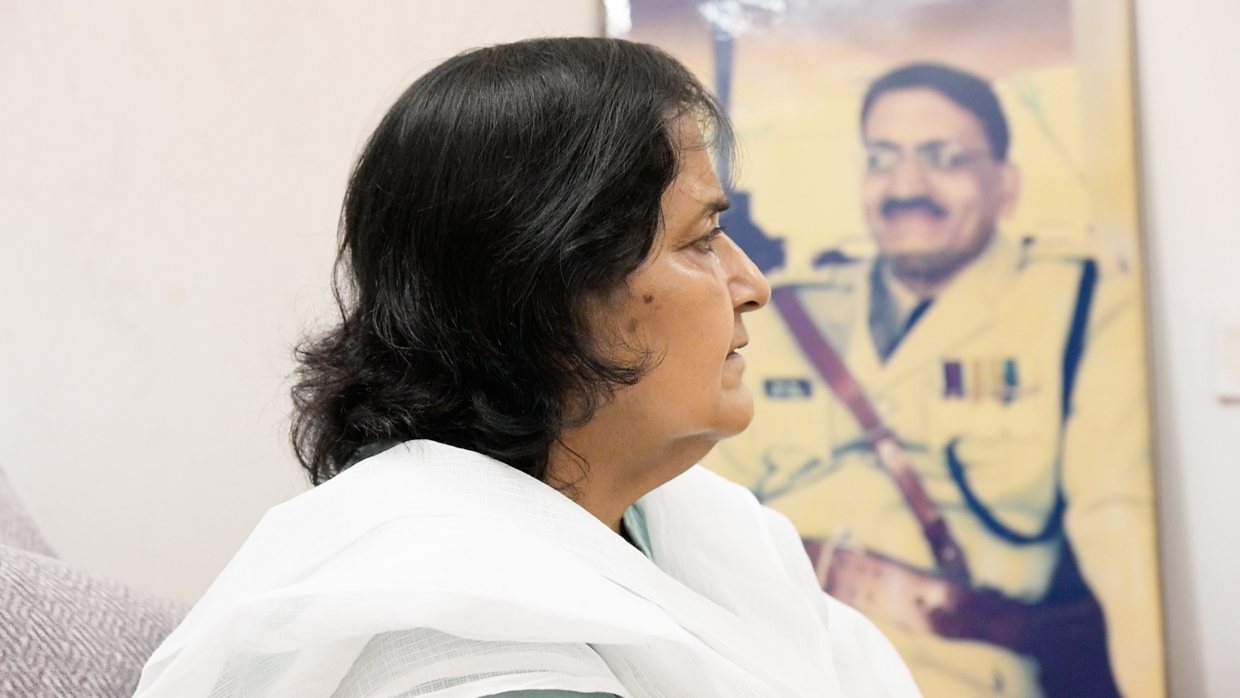 नक्सलवाद एक भटकी हुई सोच-रंजना चौबे